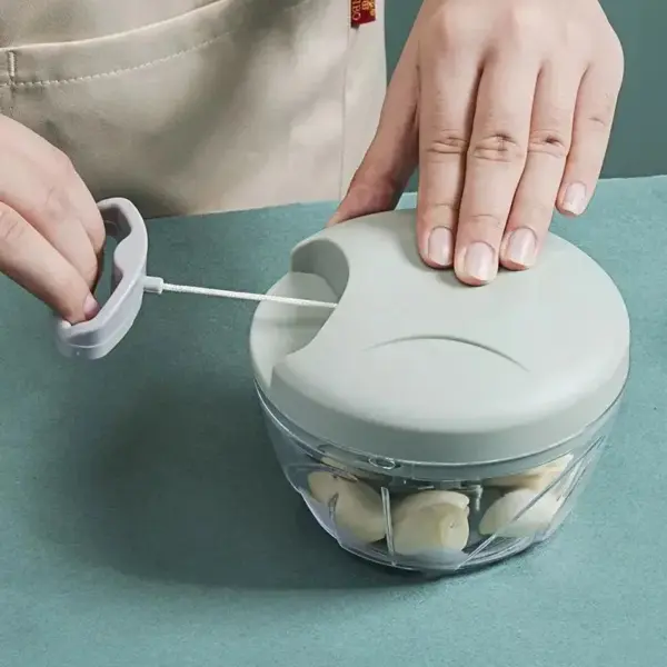 500/900ML Manual Garlic Chopper Press Stainless Steel Multi-Purpose - Image 3